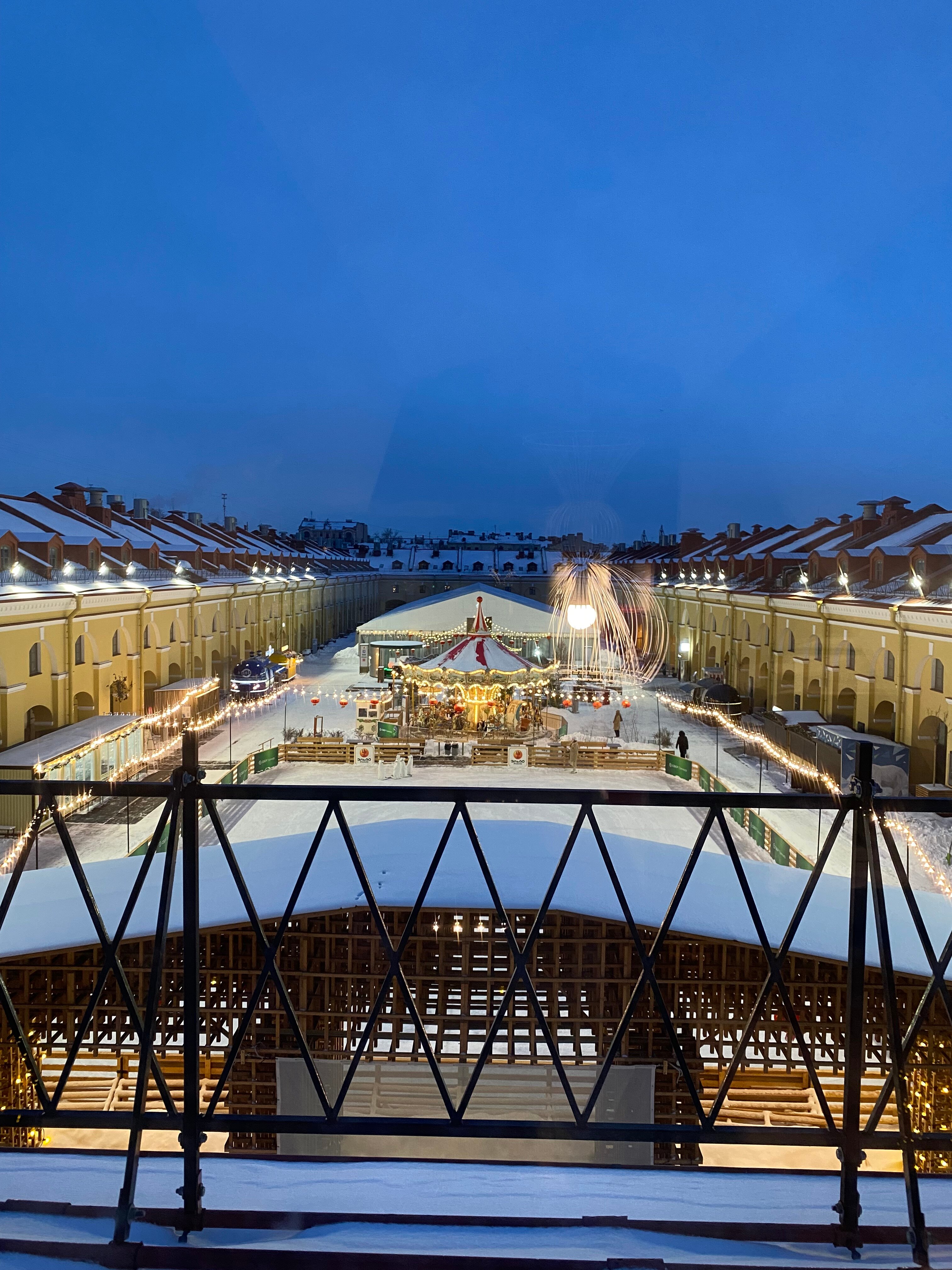 Фото Театральная площадь