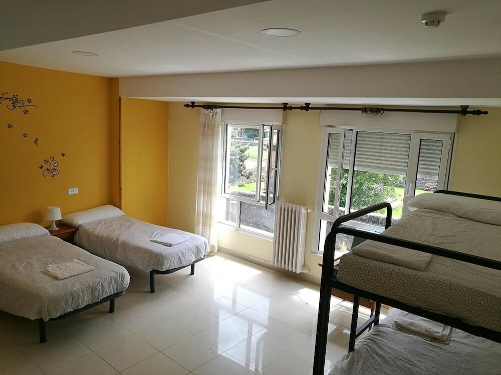 Фото Llanes International Hostel