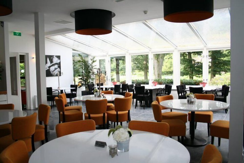 Фото Hotel Oranjeoord