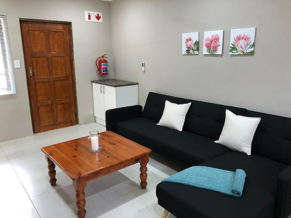 Фото Faraway Lodge B&b