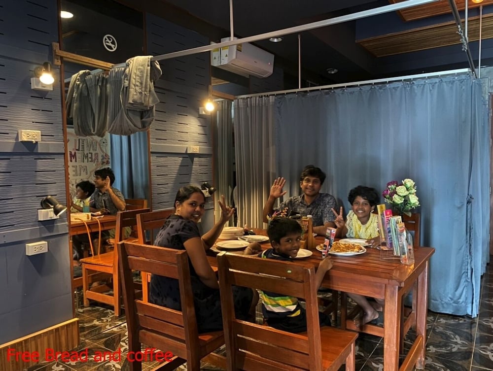 Фото Fandee House Hostel - Adults Only