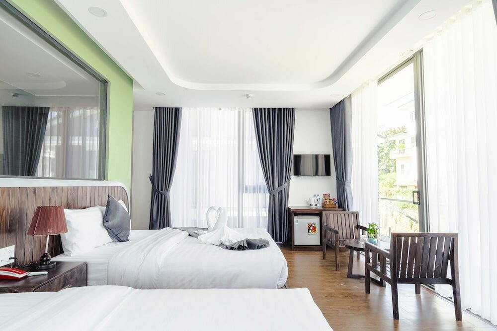 Фото Mega Sky Hotel