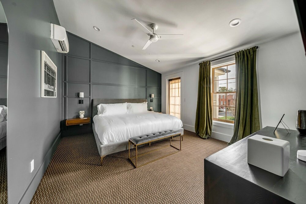 Фото The Emerald Boutique Stays