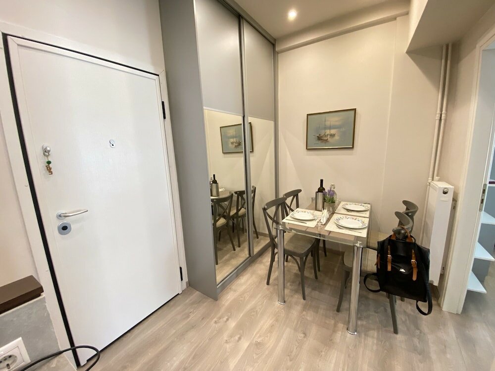 Фото A Skip Away from the Acropolis Museum