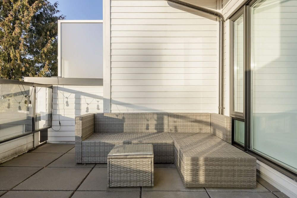 Фото 7476 Granville St