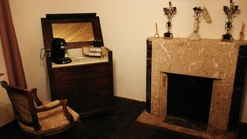 Гостиница Domaine de Cyrcé в Монлюсоне