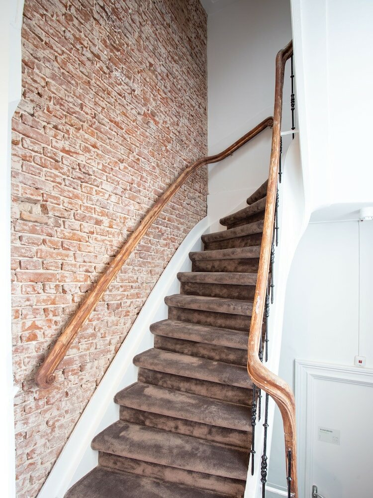 Фото Limehome Amsterdam Hemonystraat