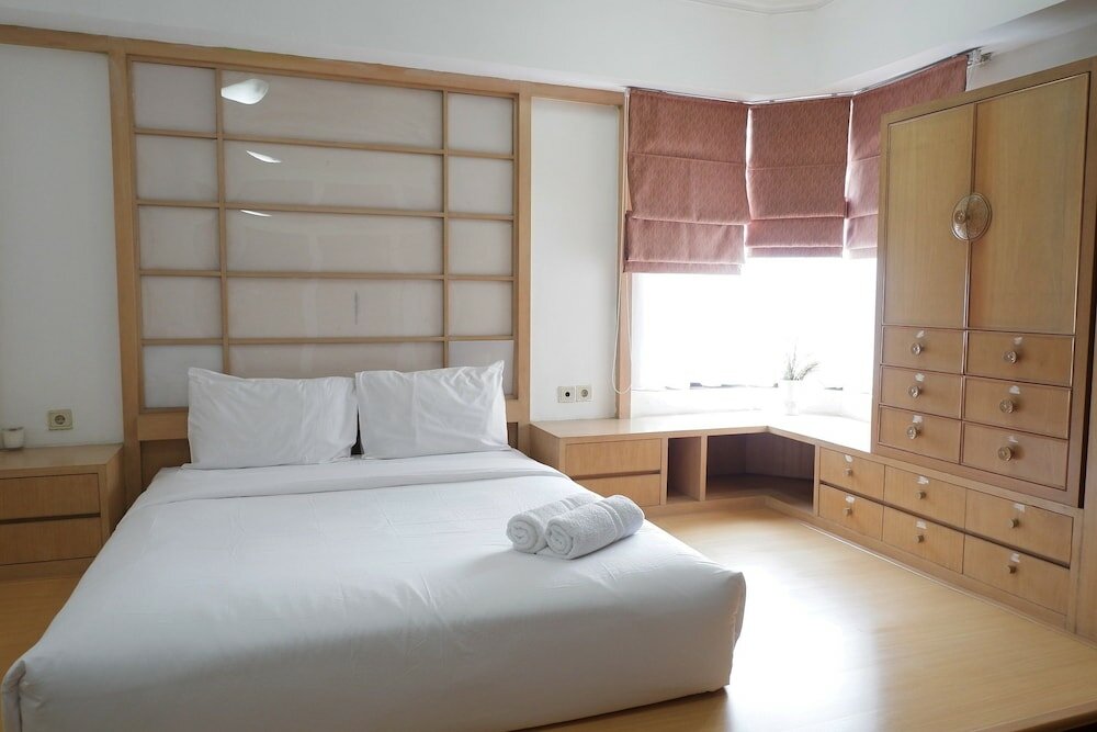 Фото 3BR Apartment at Sudirman Condominum Tower By Travelio