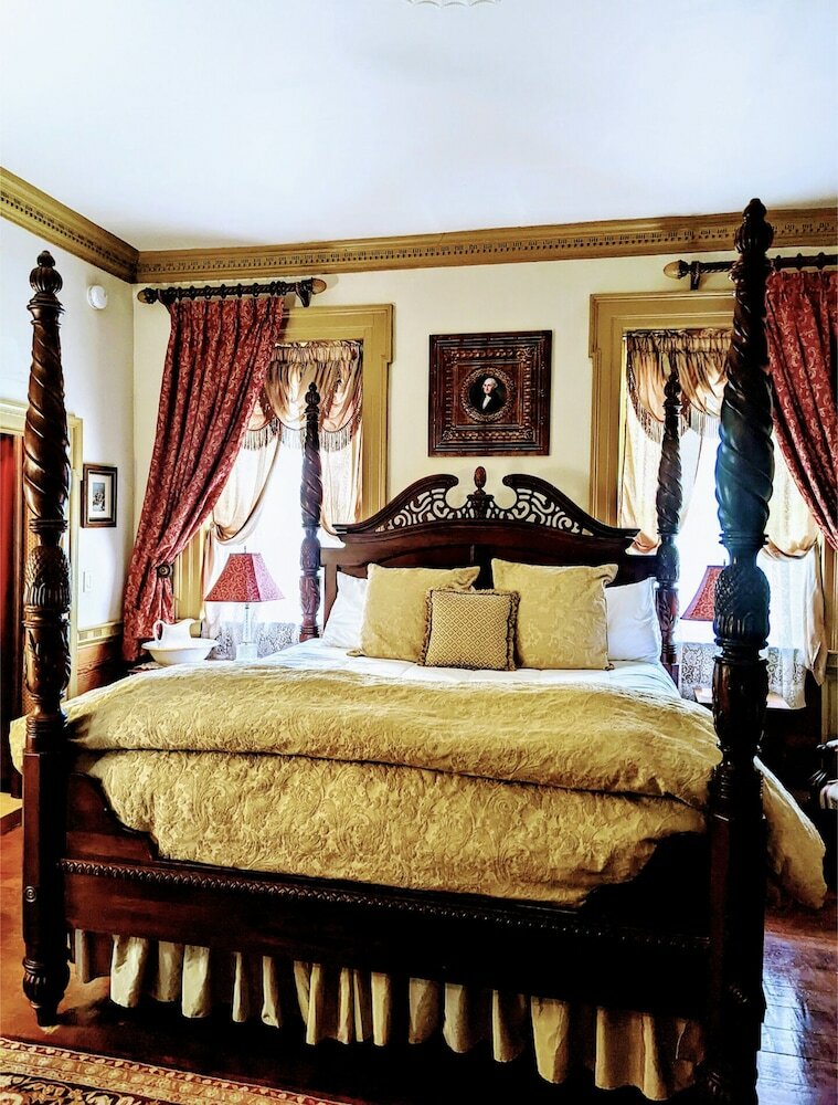 Фото Chanceford Hall Bed & Breakfast