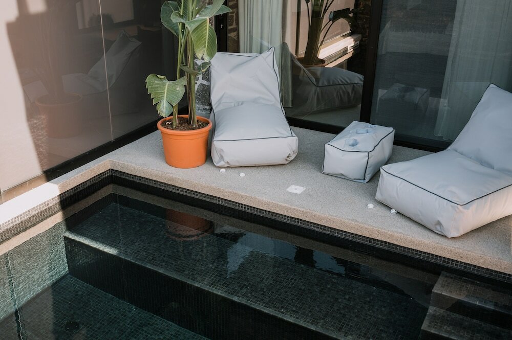 Фото Opal Executive Suites