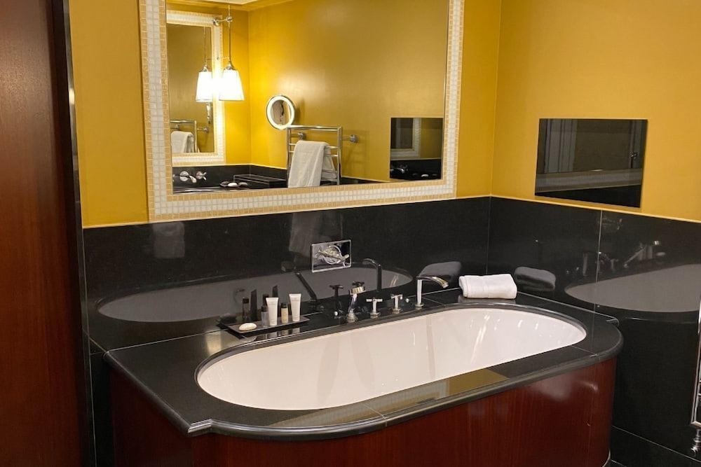 Фото Hotel Barriere Fouquets Paris