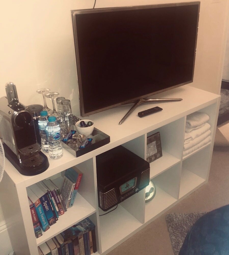 Фото Charing Cross Rooms - B&b