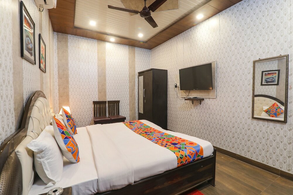 Фото Fabhotel Haidri Inn