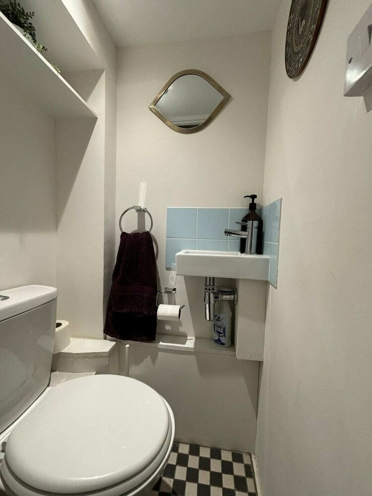 Фото Stylish 2bd House W/private Garden - Brockley!