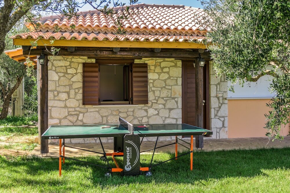 Фото Kavos Psarou Studios and Apartments