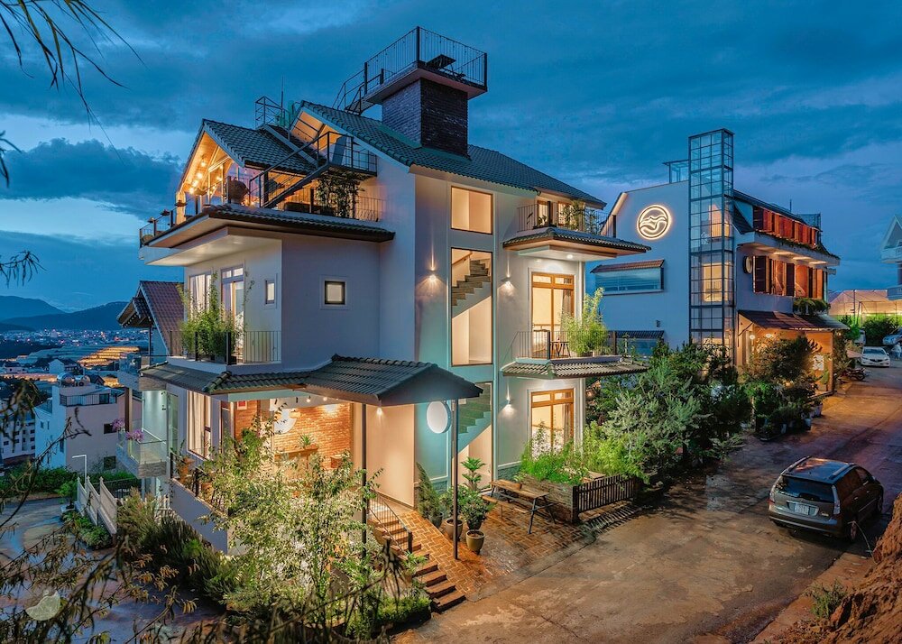 Фото отеля 1