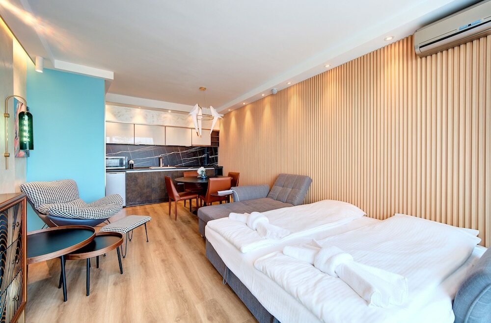 Фото Marty's Beachfront Smart Homes