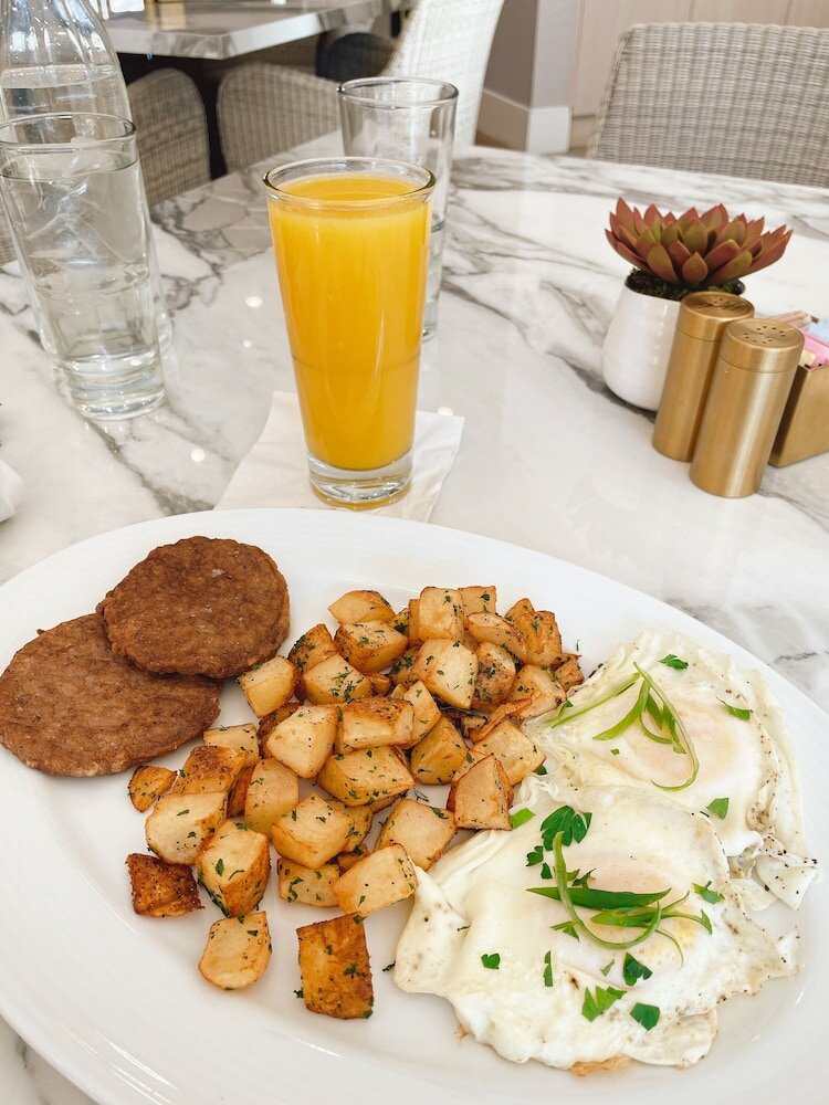 Фото Cambria Hotel Calabasas