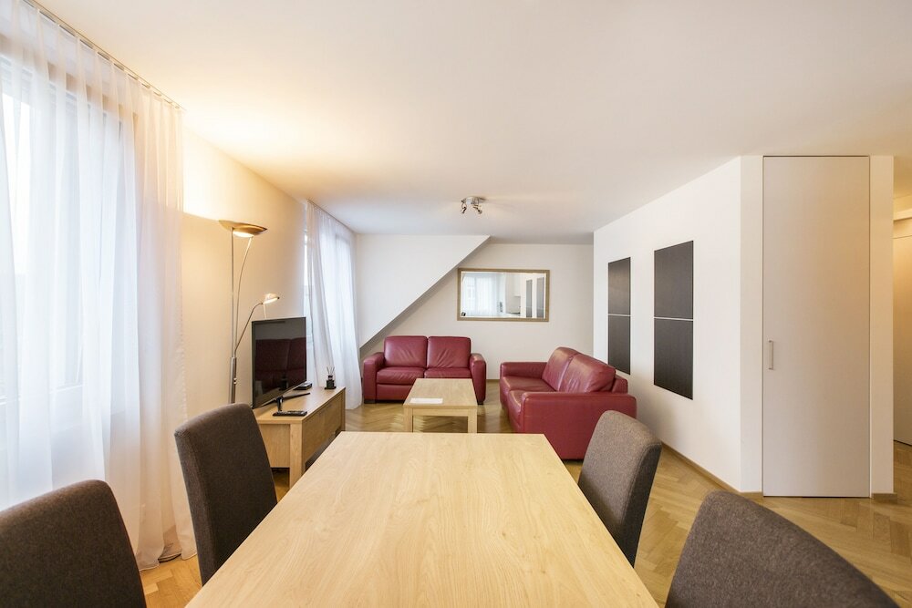 Фото Nest - Weinberg