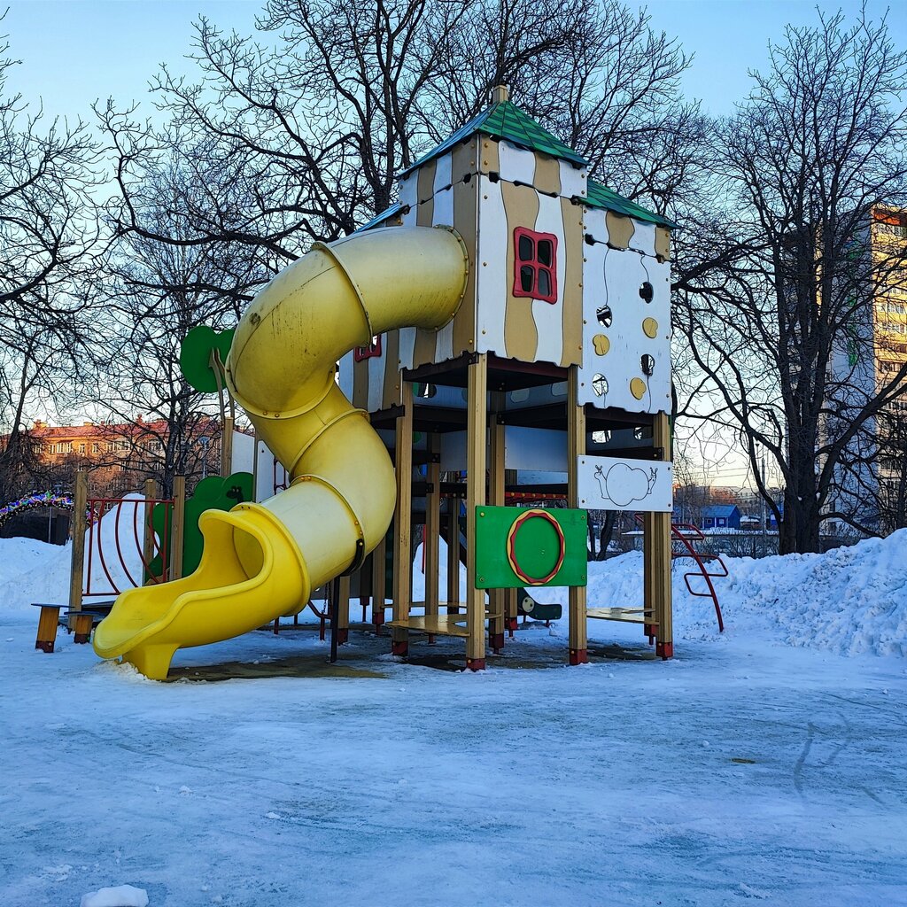 Park Children's Park on Zagorodnoye Highway, Moscow, photo