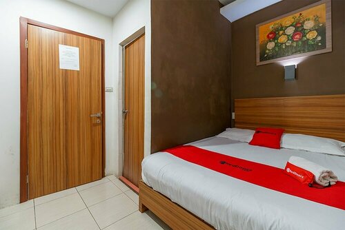 Гостиница RedDoorz Syariah near Simpang Surabaya Aceh в Банда-Ачехе