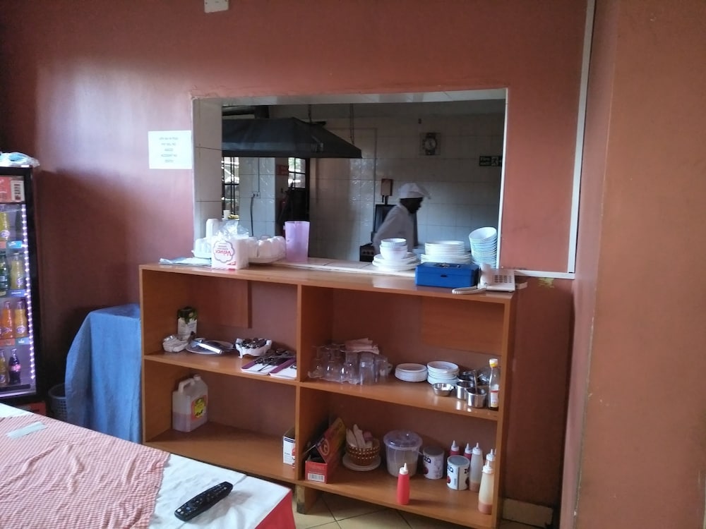 Фото Royal Delight Hotel & Apartments