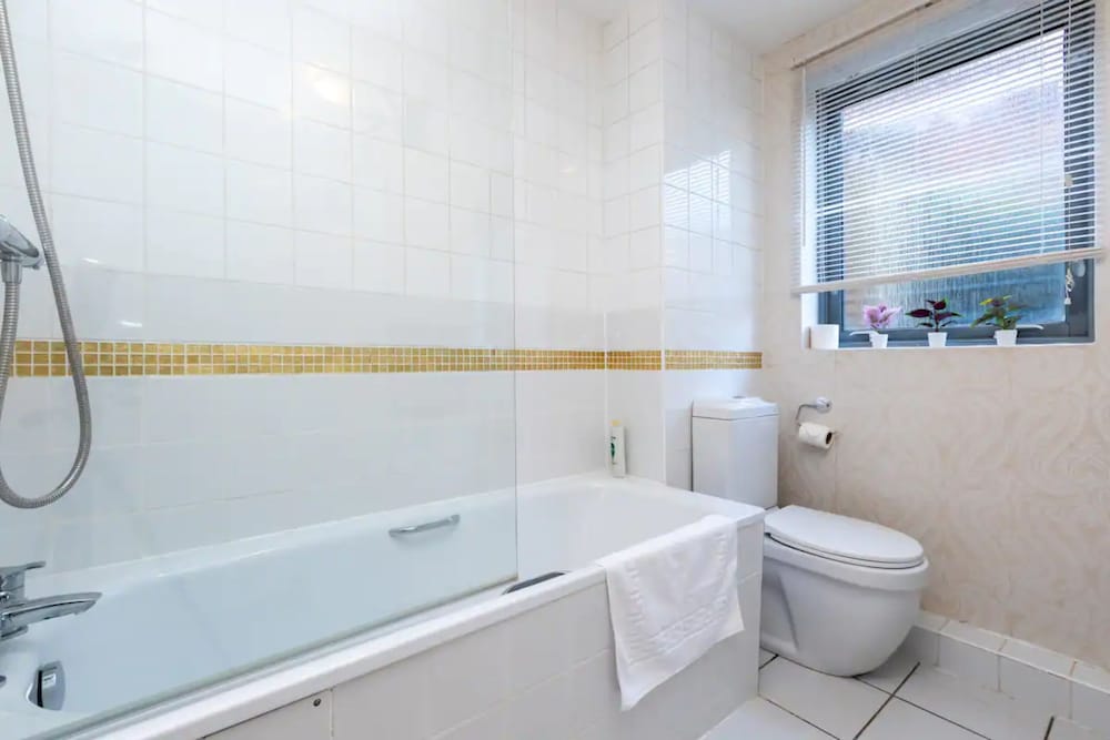 Фото Cosy & Charming 2bd Flat Near Essex Road