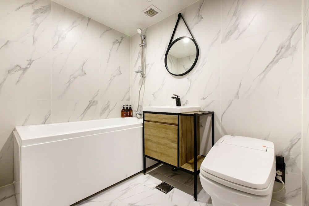 Фото Brown Dot Hotel Minam