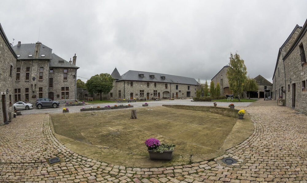 Фото Ferme Chateau Laneffe