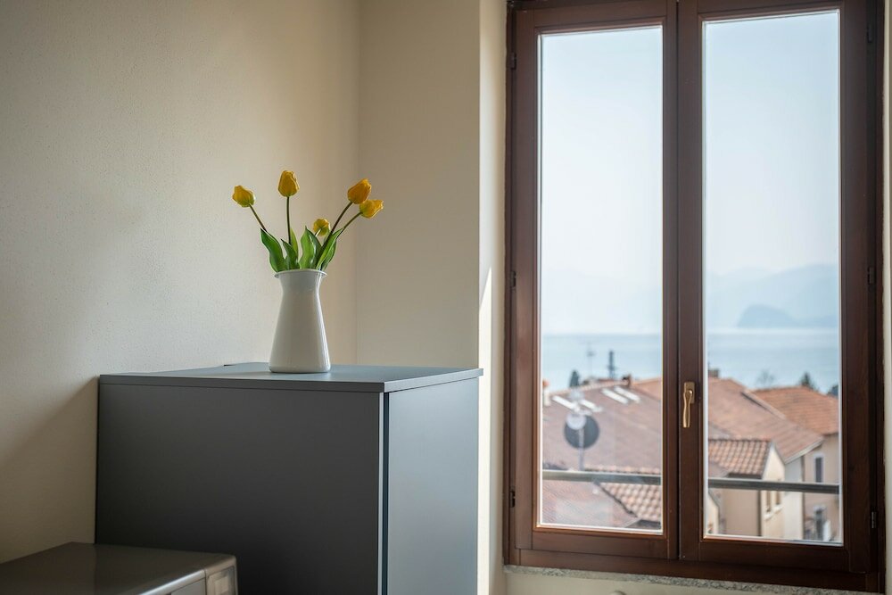 Фото Holiday Apartment 10- San Siro lake Como