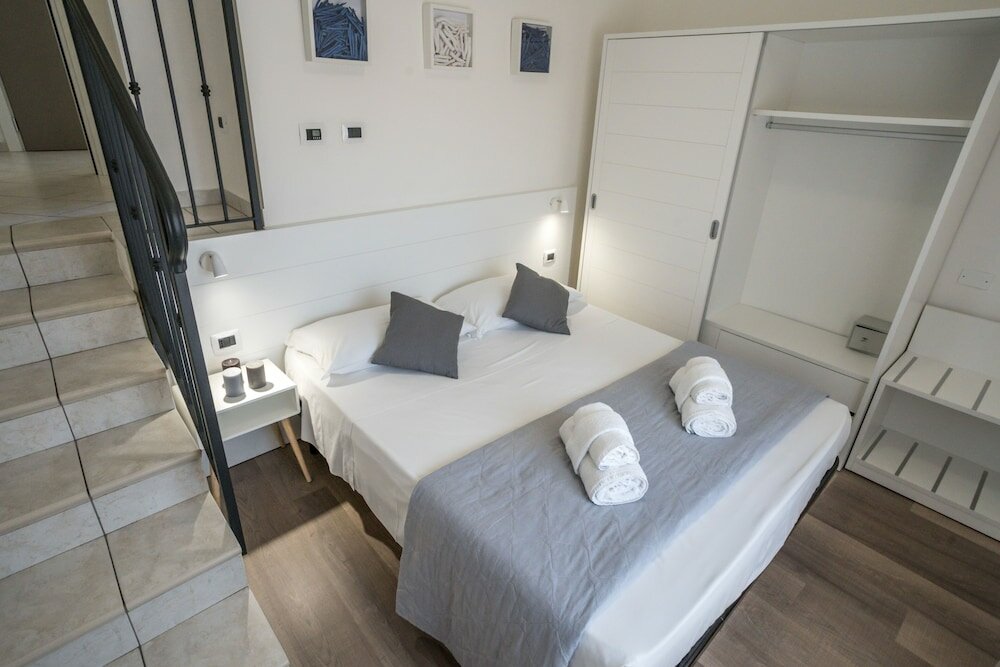 Фото Rimini Bay Suites & Residence