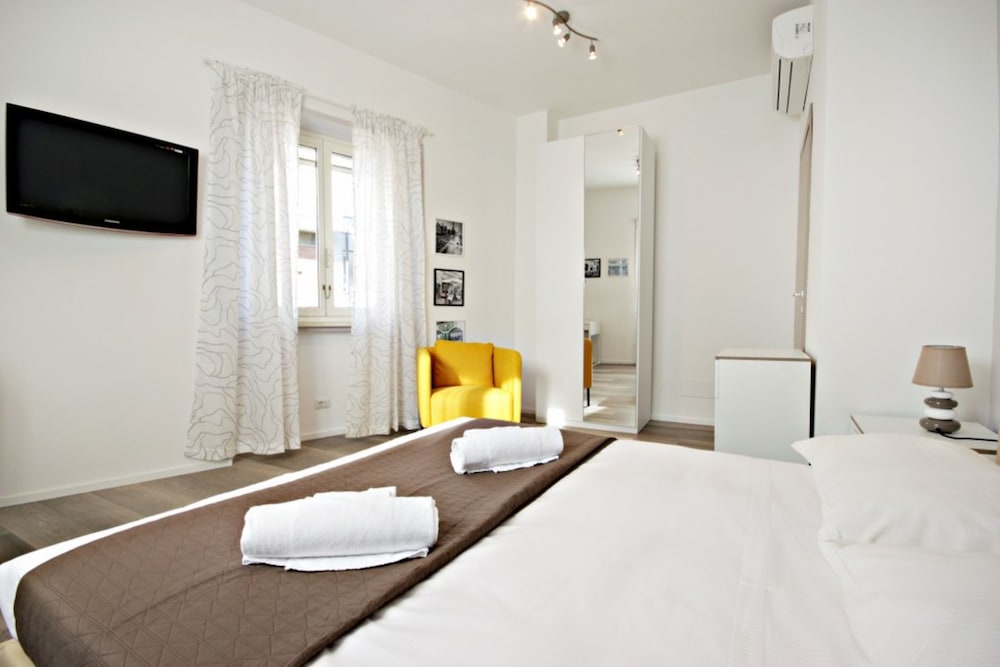 Фото Wonder Penthouse Attic