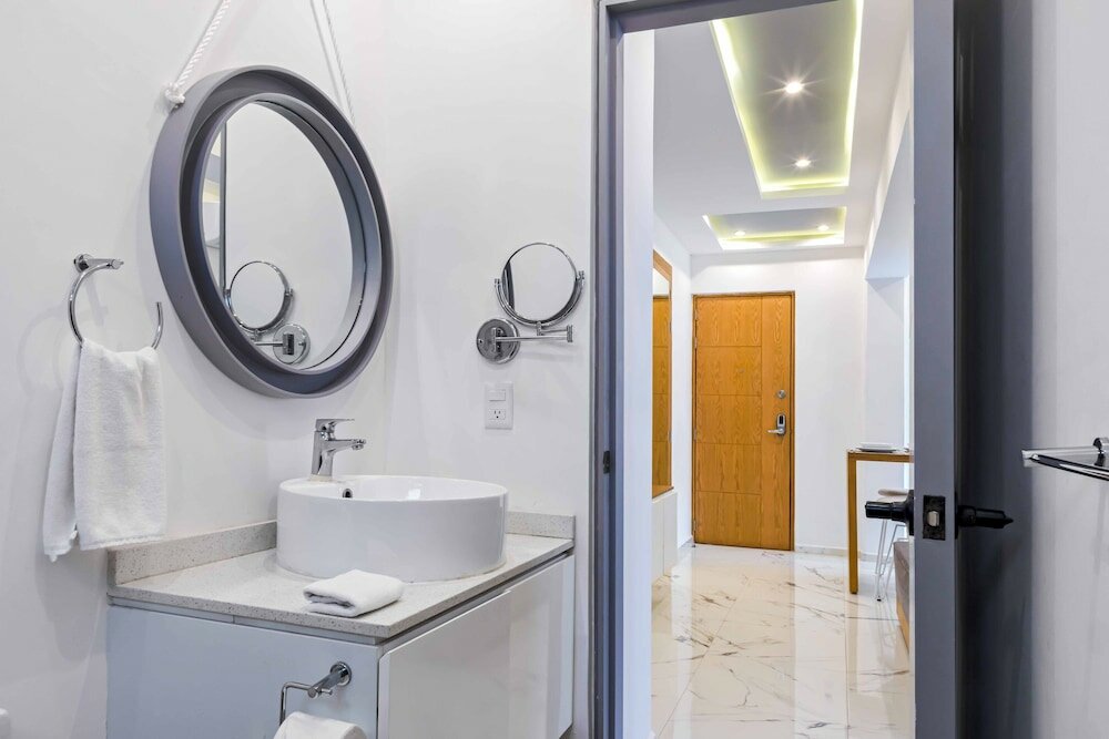 Фото Luxury Apartments Pool & Jacuzzi