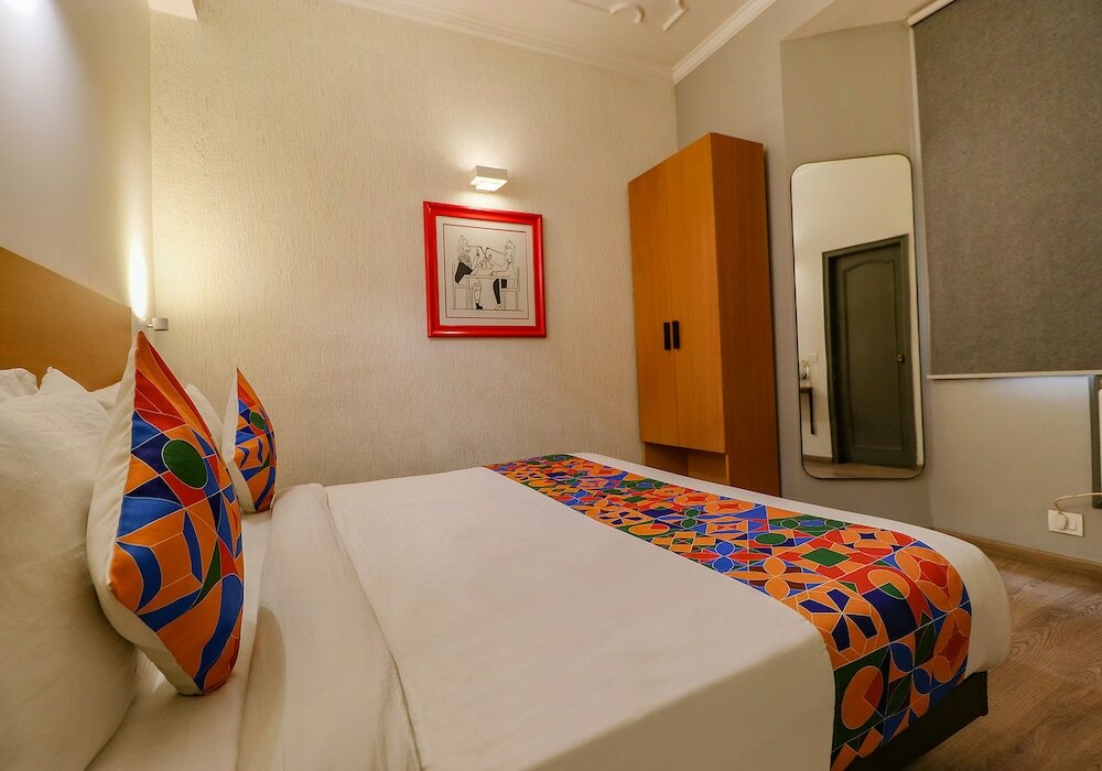 Фото Fabhotel Lord Inn