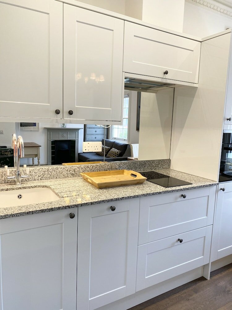 Фото Stylish Apartments in Pimlico