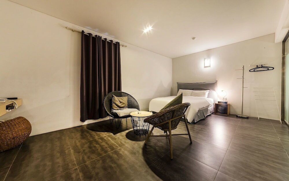 Фото Yongin Army Boutique