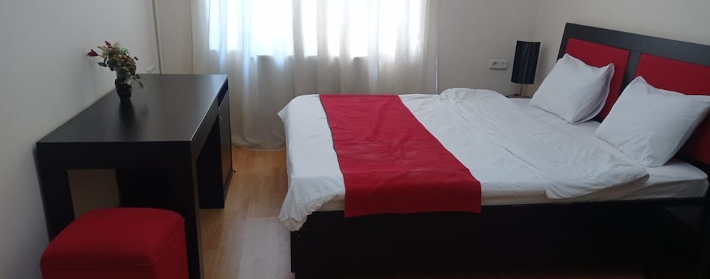 Фото Azneft Garden Apartment