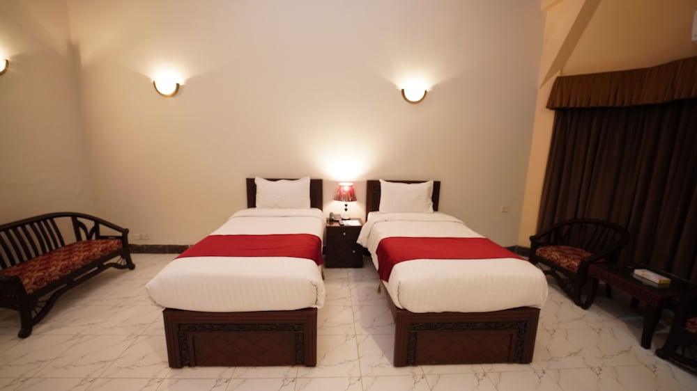 Фото Legend Palace Islamabad