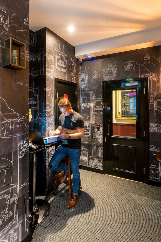 Фото Camden Enterprise Hotel & Pub