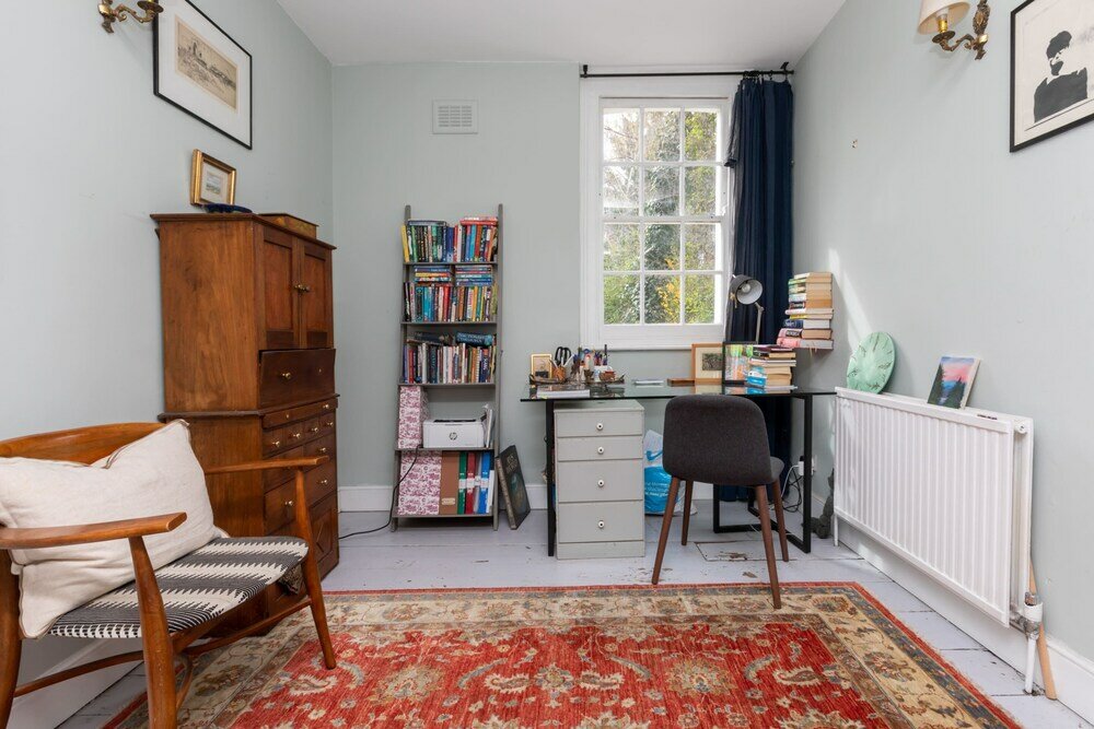 Фото Charming 2bd Georgian Town House - Camden Town