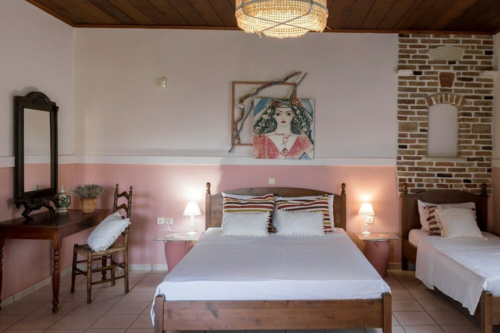 Фото Amnisiades Apartments