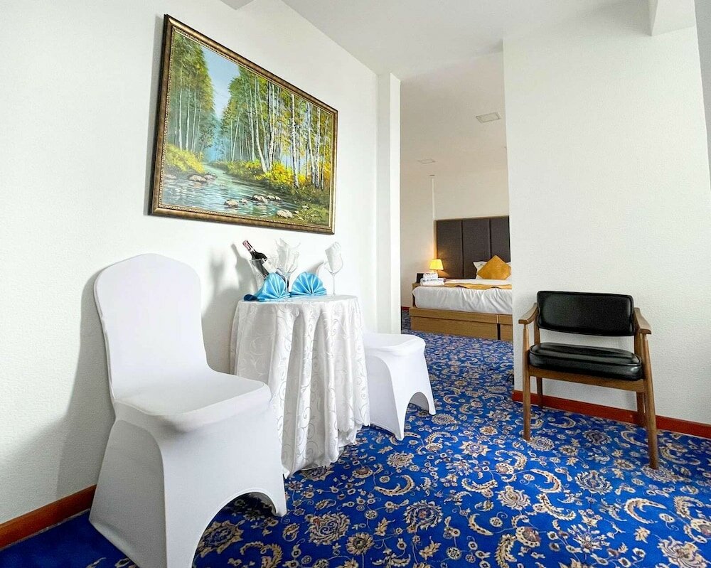 Фото Ub Grand Hotel