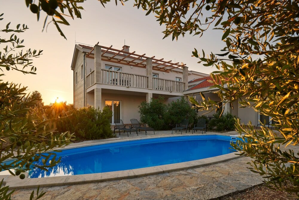 Фото Luxury Villas Stari Grad