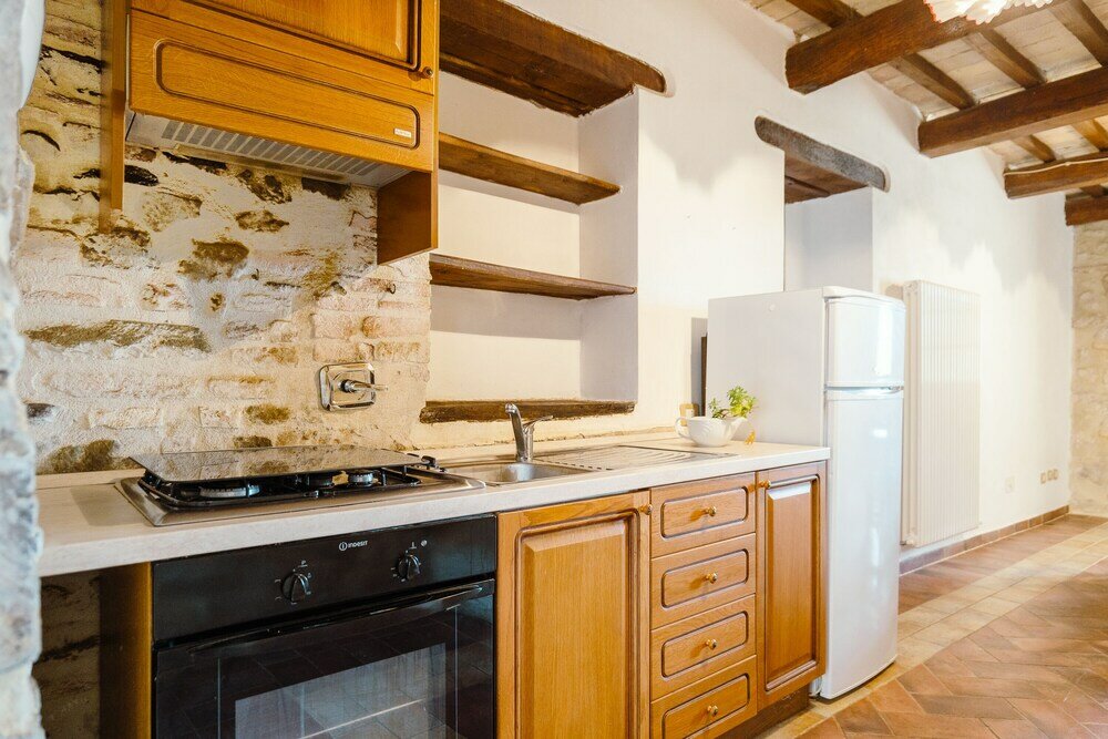 Фото Castello di Cisterna Umbria