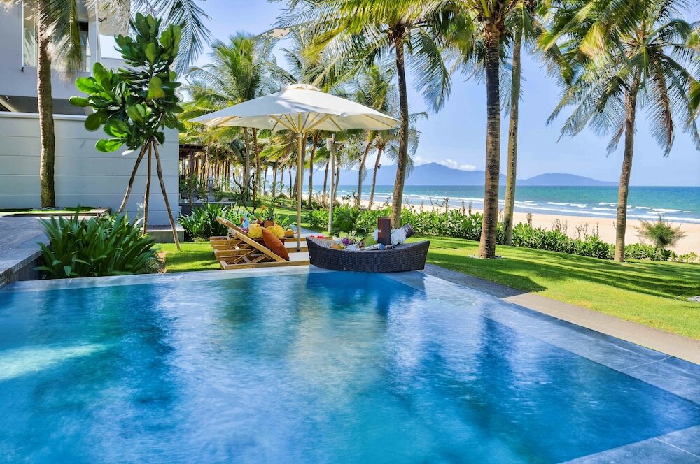 Фото The Ocean Suites