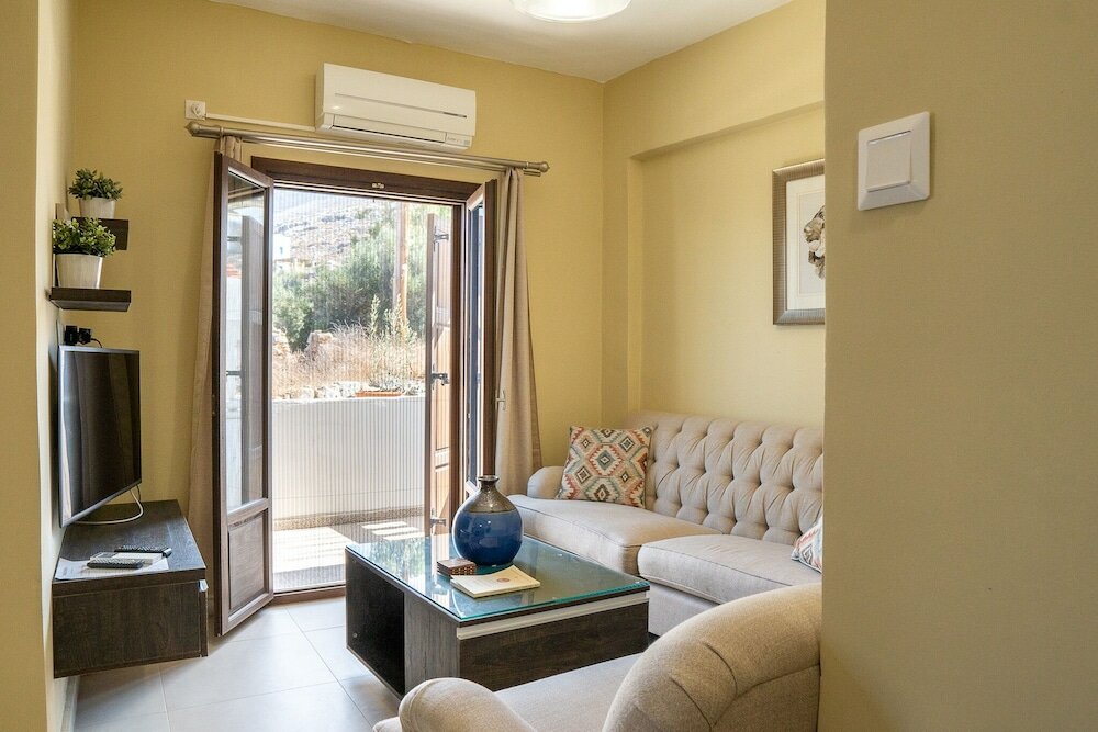 Фото Theoxenia Suites & Apartments