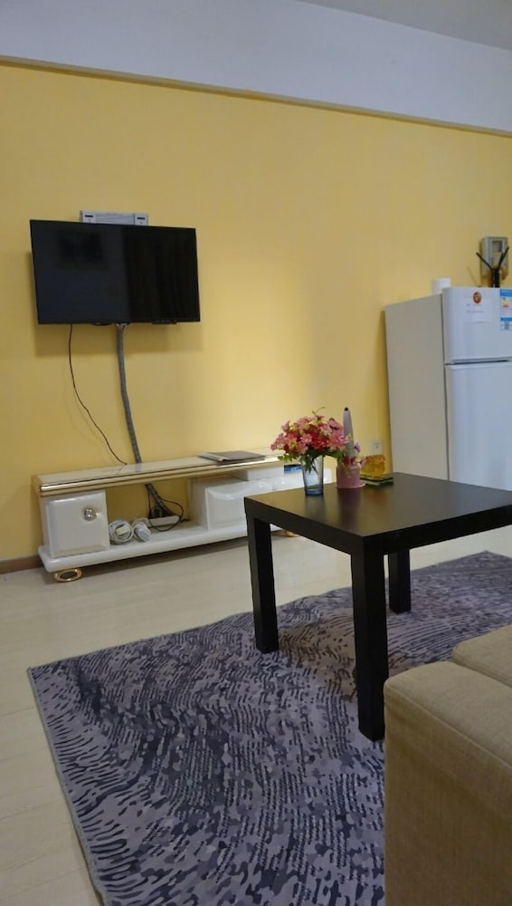 Фото Homehunter Short Term Apartment