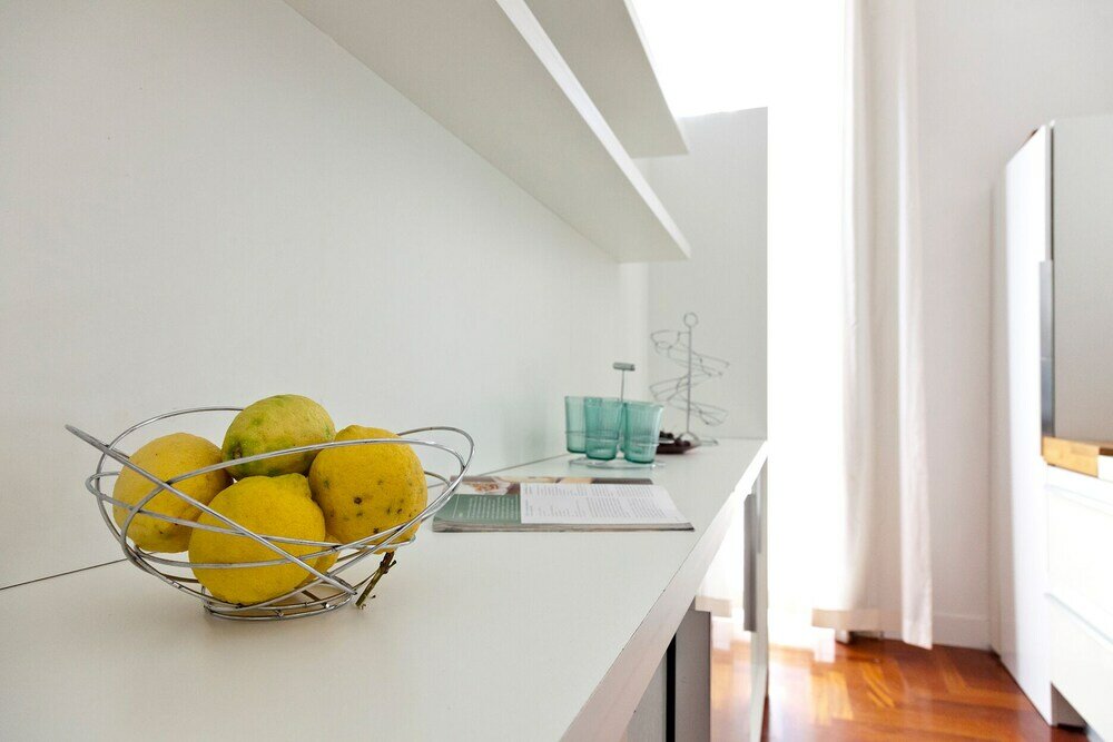 Фото Elegant Apartment at Chiaia