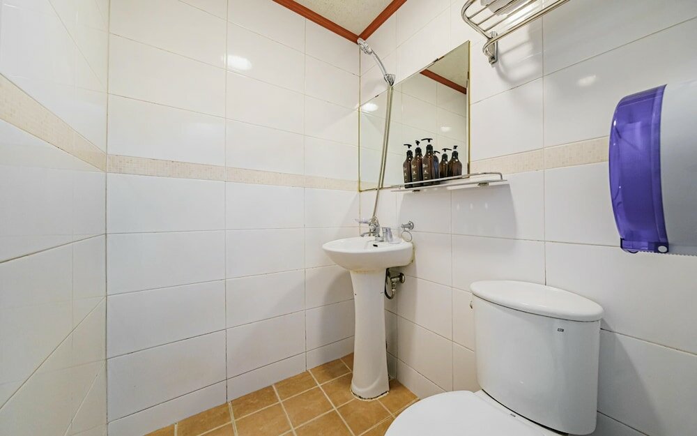 Фото Yeongdeungpo Must Stay Seonyudo