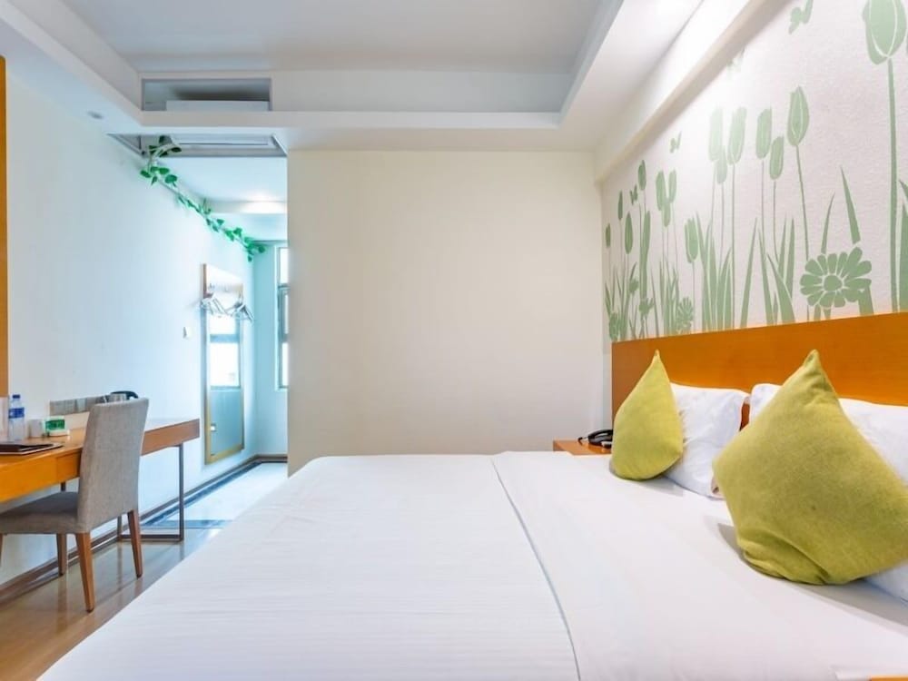 Фото GreenTree Alliance Sanya Jiyang District Yalongwan Road Hotel